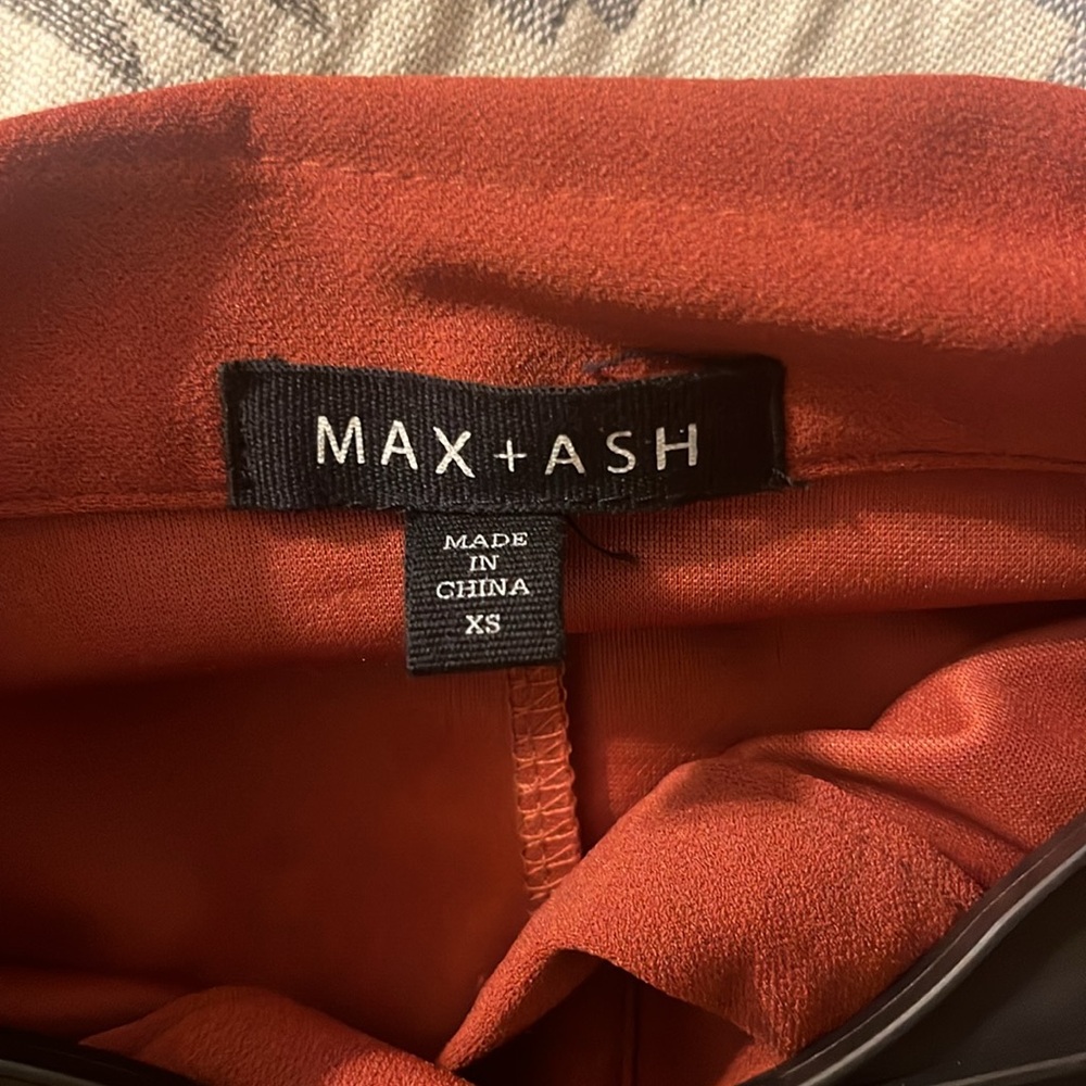 NWT, Max & Ash button front dress with pockets - Picture 7 of 7